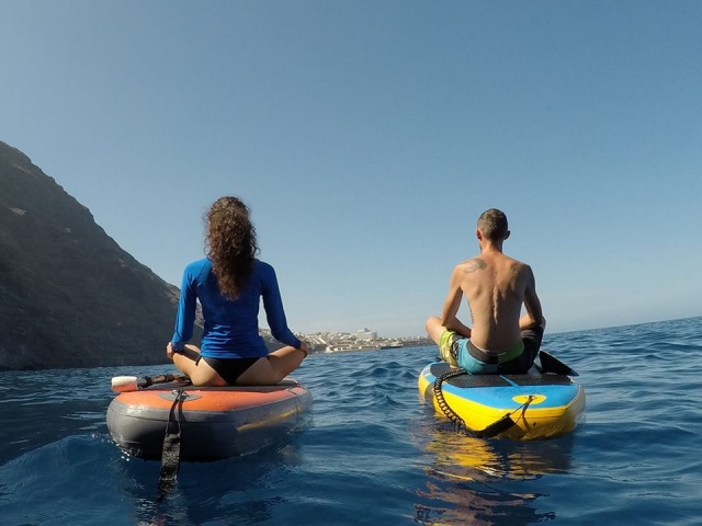 Relajandose en las tablas de sup