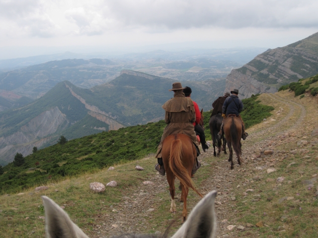 Por caminos de montana a caballo en Barcelona