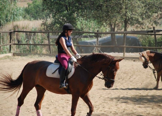 Alumna del campamento a caballo