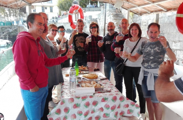  Toast à bord du navire à Urdaibai 
