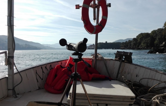  Matériel d'observation des oiseaux sur le navire 