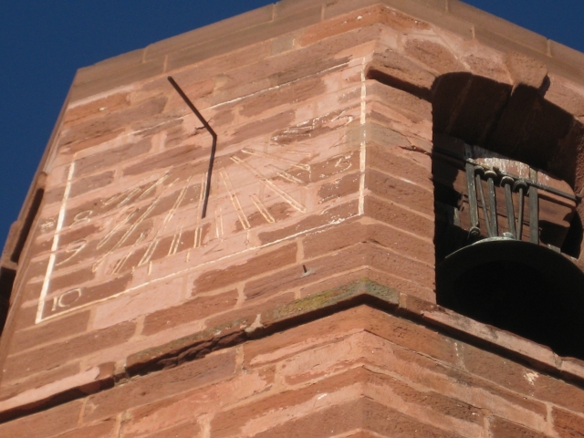 Reloj de sol en Corbera