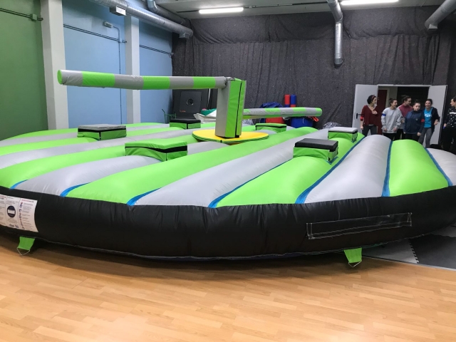  Sweeper on inflatable platform 