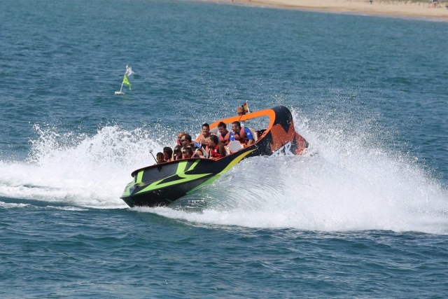 Monster en la costa catalana