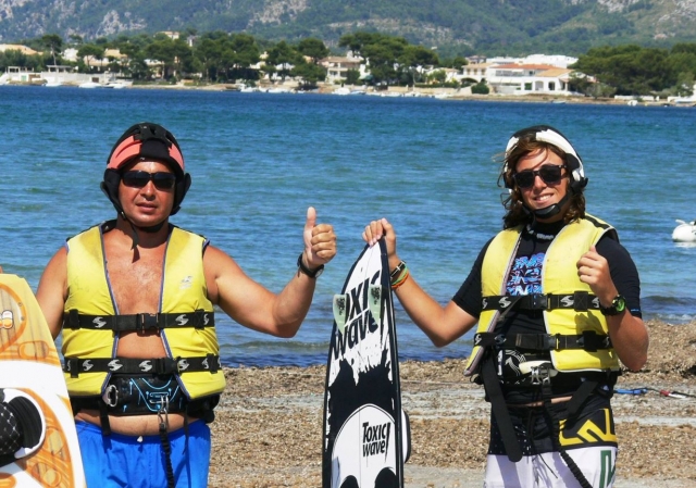 Equipados para aprender kite en Mallorca