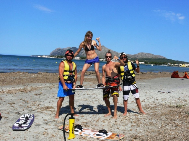Subida a la tabla de kite en Mallorca