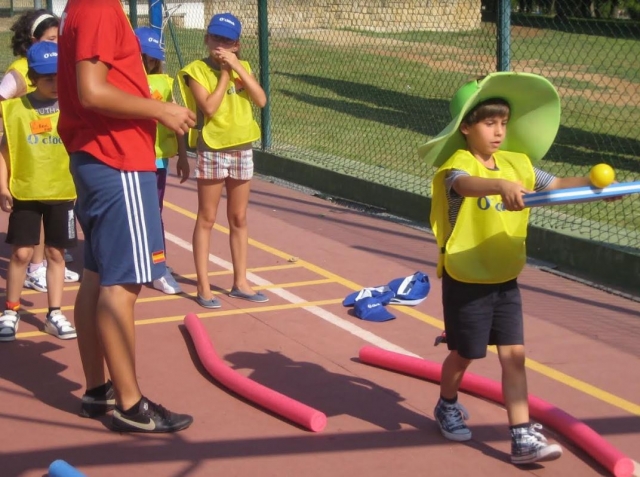 e-19747366-juegos-de-equilibrio-colonia-urbana-zaragoza15211910347561.jpg