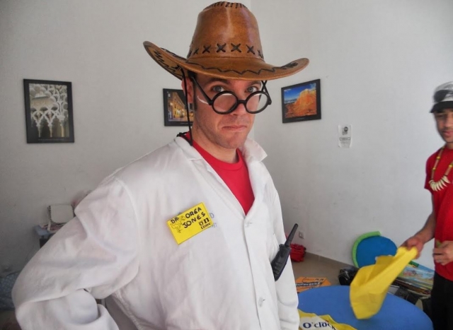 e-19747366-profesor-del-campamento-urbano-en-zaragoza1521191036315.jpg