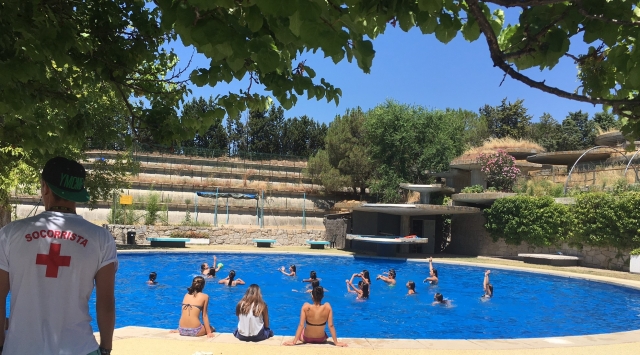 Piscina en el campamento de Boadilla