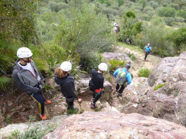 Grupo en la ferrata de Morante