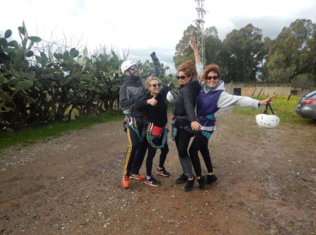 Preparados para la ferrata de Morante