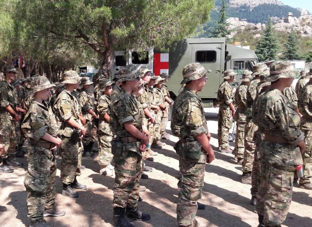 Formacion campamento militar Navacerrada