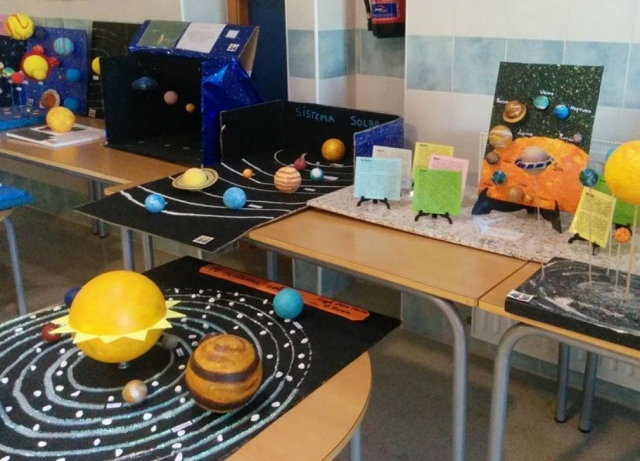  儿童关于太阳系的作品 