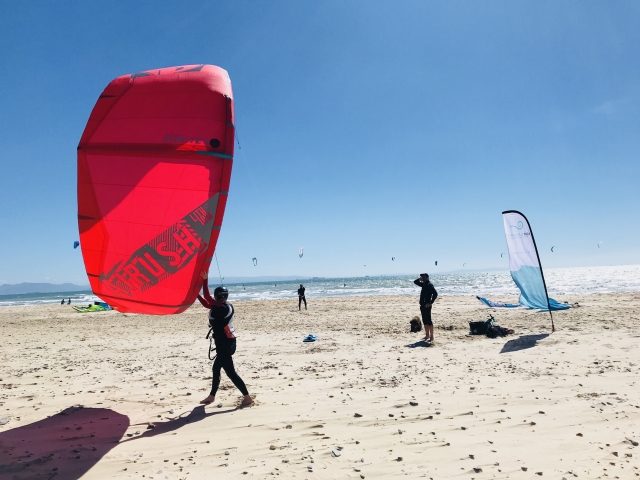  Kite con vento a Tarifa 