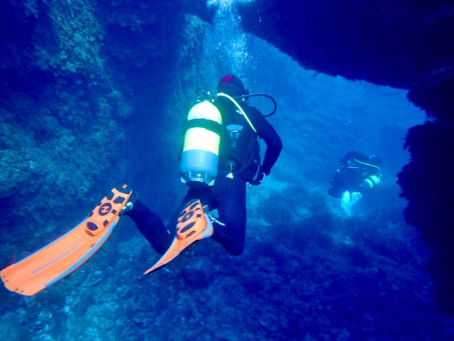 Inmersión de buceo en mar abierto