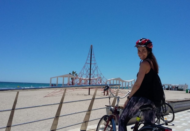  Cycliste sur la plage de San Juan 