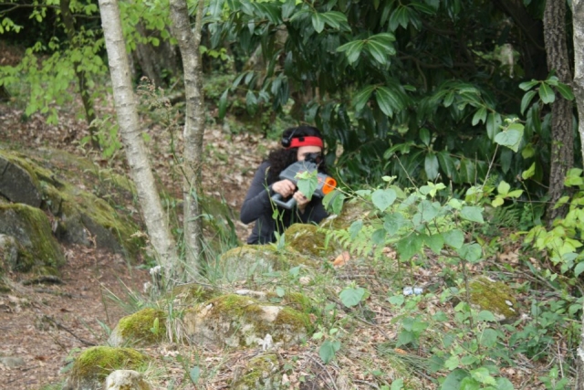  Shooting secretly 