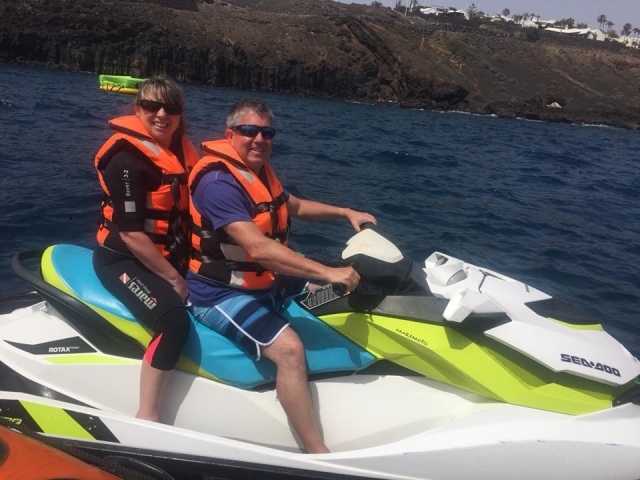  科斯塔特吉塞的 Seadoo 摩托车 