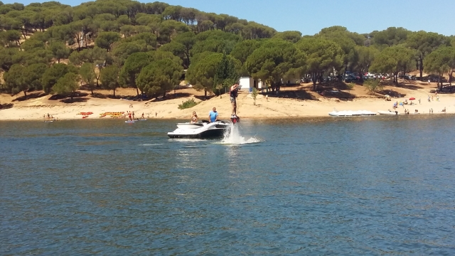 Flyboard asistido por lancha