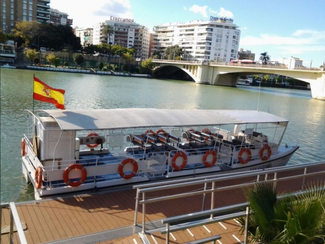  Catamaran on the Sevillian shore 