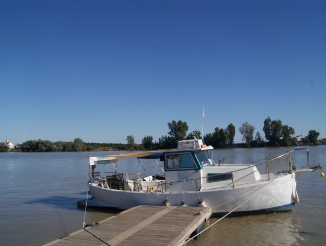 Barco al final del muelle