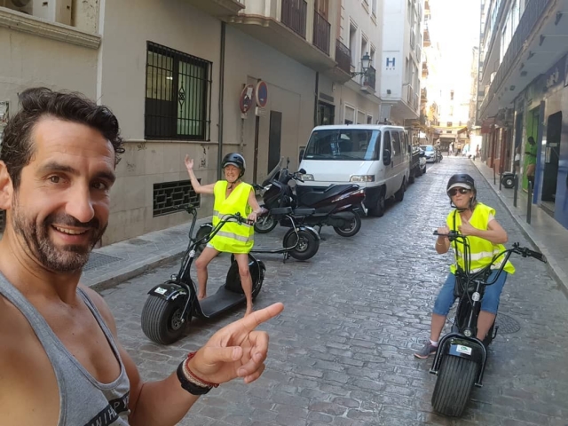 Tours en patinetes electricos por Granada