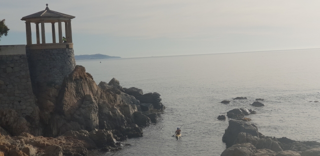  Paddeln entlang der Klippen der Costa Brava 