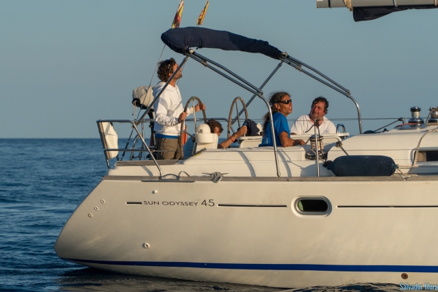  Segeln mit Freunden entlang der Costa Brava 