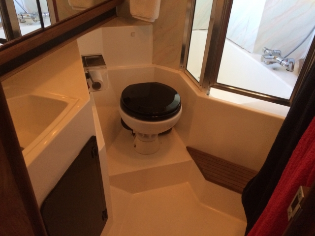  Toilettes du bateau cantabrique 