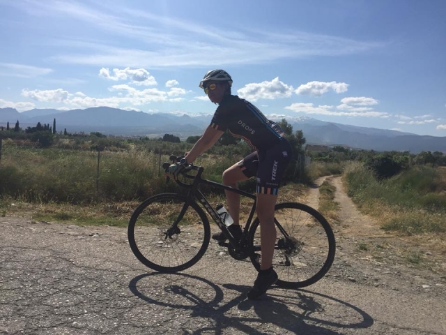  格拉纳达的 MTB 郊游 