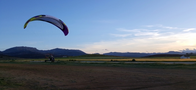 Iniciando el vuelo en paramotor