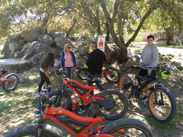 Descanso con las bicicletas electricas