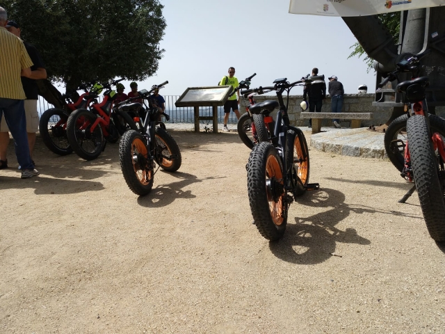 Descanso en el mirador con las bicis