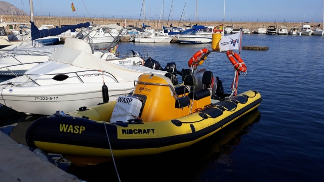 Barco en el puerto de Altea