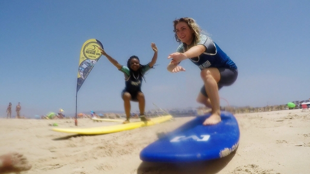  Aulas de surf para crianças 