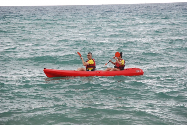 Remando en el Mediterraneo en kayak para dos
