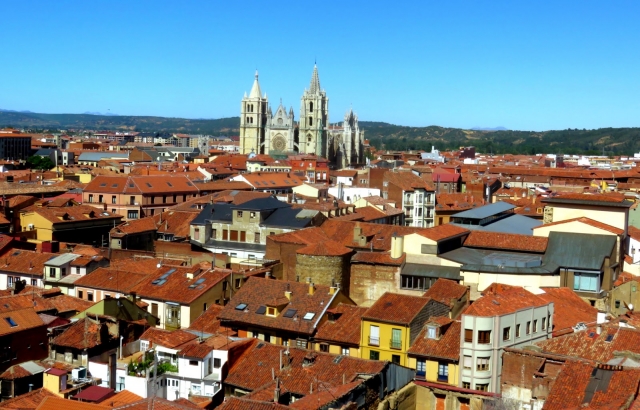  León seen from above 