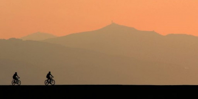 e-19749609-nuestros-camps-bike15342350479068.jpg