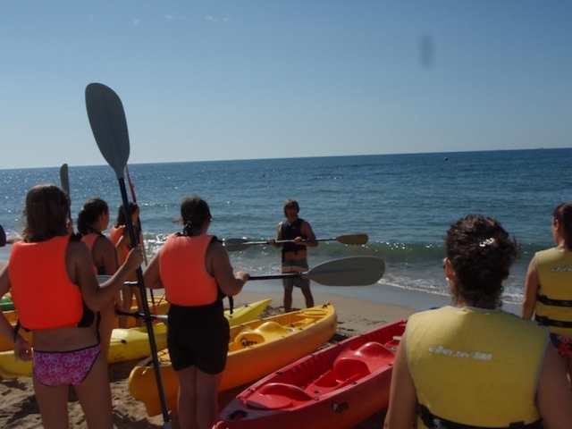 Atendiendo al experto en kayak
