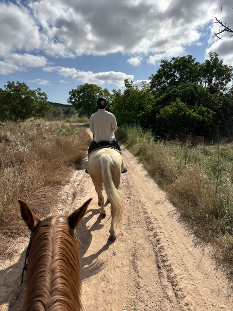 Avis de Anna concernant Équitation pour couples jusqu'au réservoir de La Grajera 2h