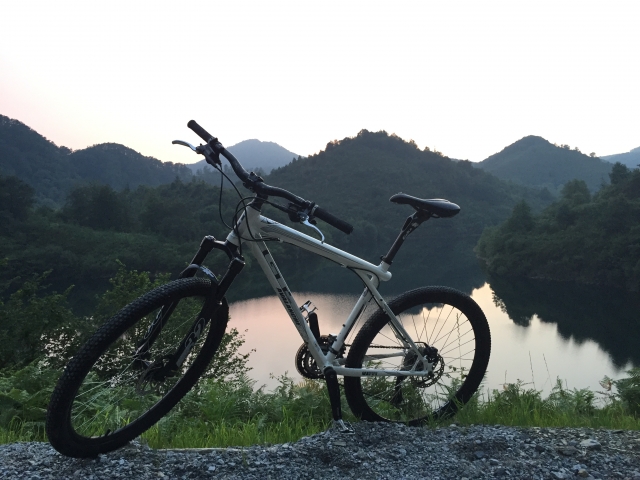 山地自行车 