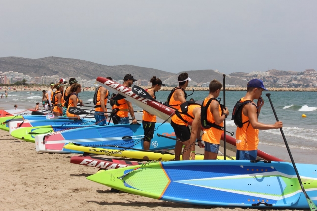 e-19750040-paddle-surf15381367971977.jpg