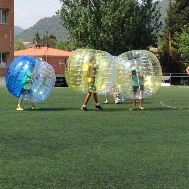 e-19750171-e-19750167-bubble-camp-sante-feliu1539641394807115396927533945.jpg