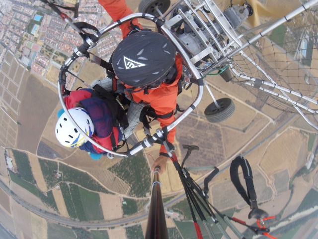  飞行 20 或 30 分钟 