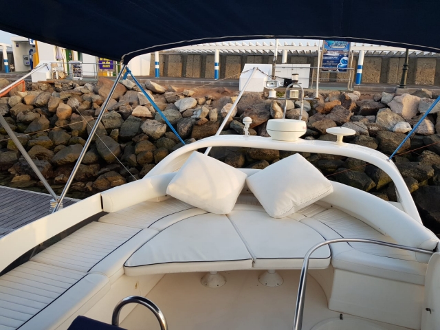  Bateau équipé de tout le confort 