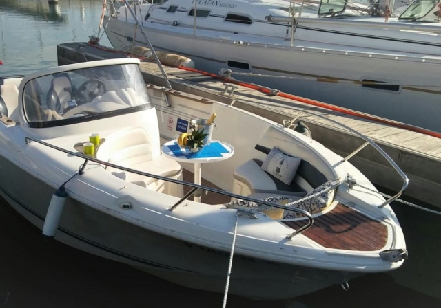 Cava en el barco