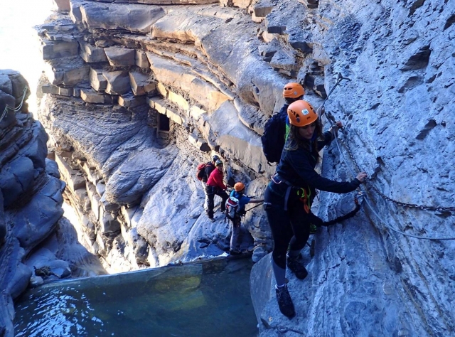 Decide que tipo de via ferrata quieres recorrer