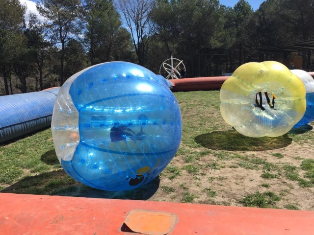 Burbujas de plastico en zona acotada