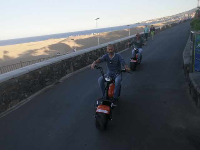  Mit den E-Scootern fahren 