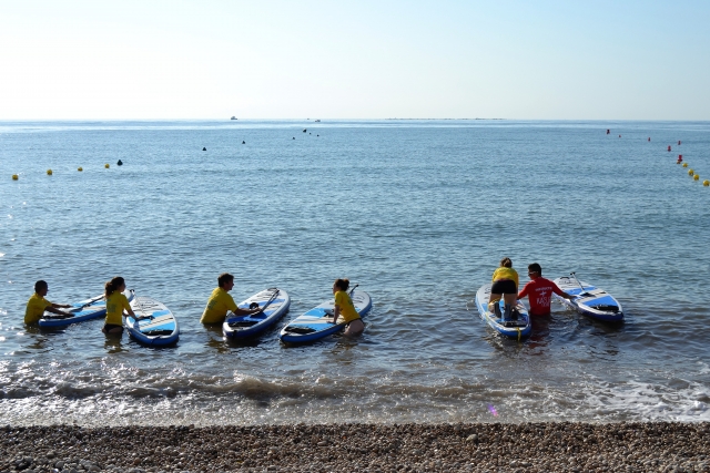  Getting into the water with the boards 